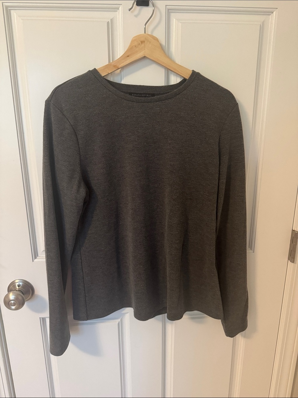 Banana Republic Charcoal Gray Crewneck Top